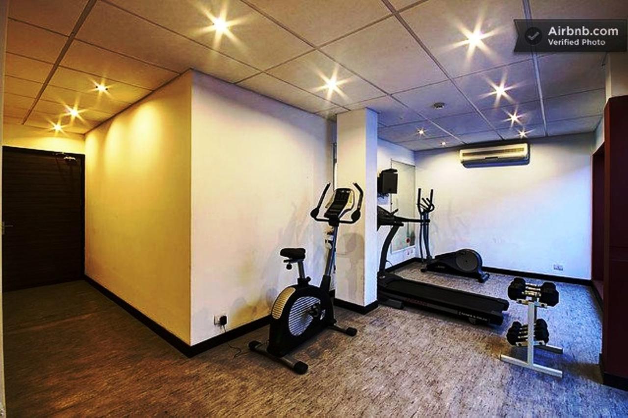 Royal Residence Mg Road Gurgaon Ngoại thất bức ảnh